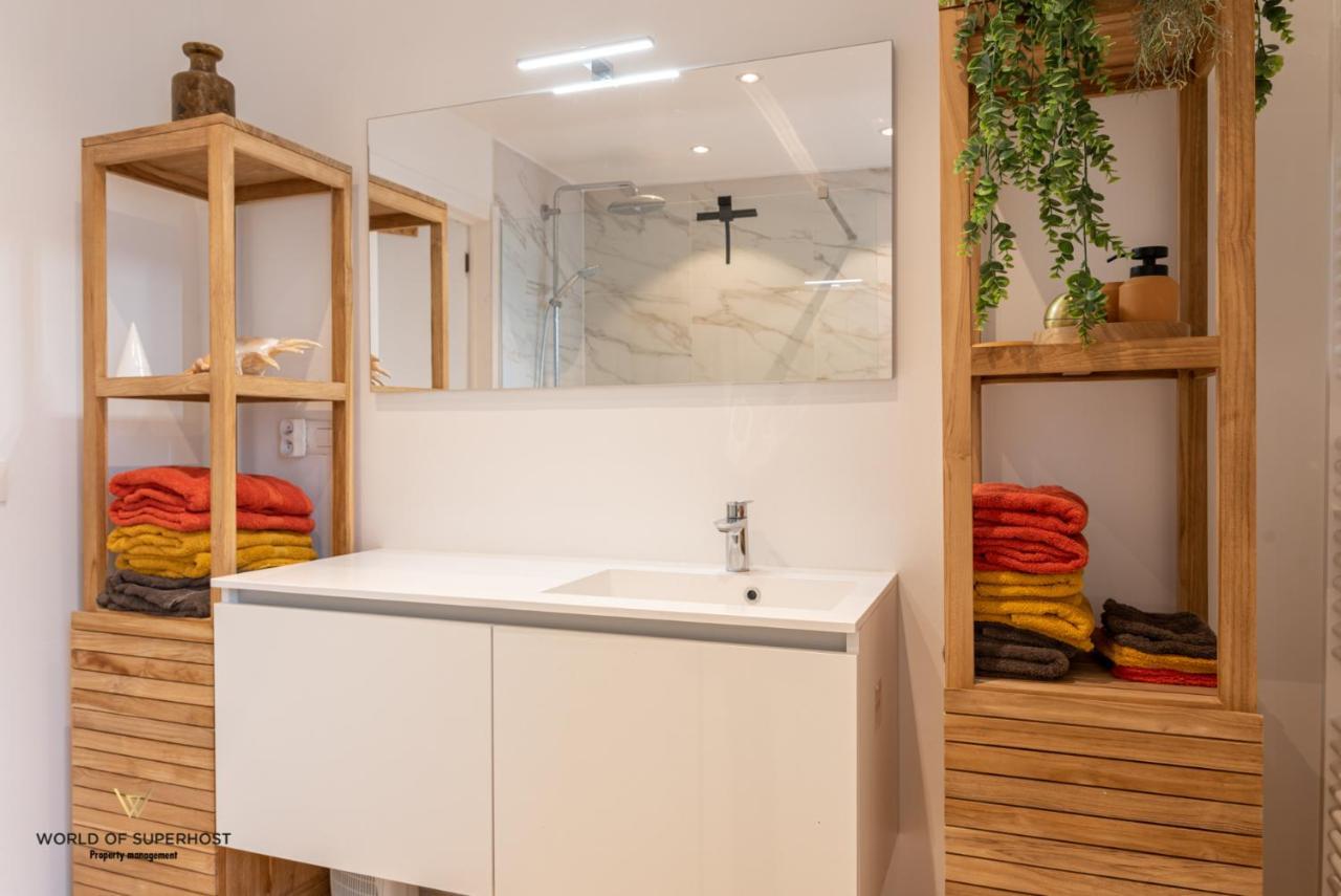 Modern Luxury Apartment With Free Parking Space In The City Center, Close To The Beach 奥斯滕德 外观 照片